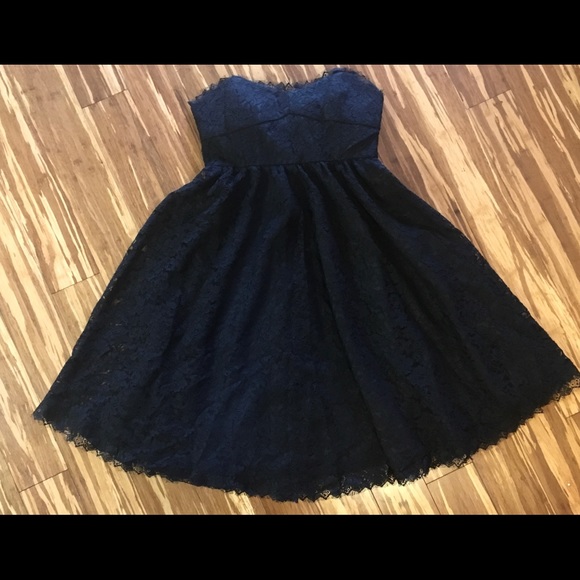 Black Lace Strapless Dress Prom / Party - Sz Jr. 4 - Picture 1 of 6